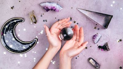 Crystal scrying: a simple way to tune into your intuition