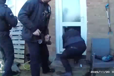 Police catch dealer in underpants trying to flush drugs down toilet
