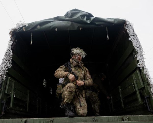 Europe and US to pursue coordinated military action if Russia persistently violates future ceasefire, report says – Europe live