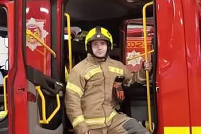 Widow of firefighter who died in Jenners blaze hits out at ‘unacceptable’ delays