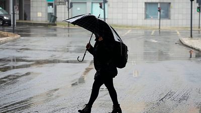 Portugal braces for second major storm as authorities urge residents to prepare emergency kits