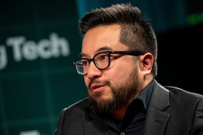 Famed startup incubator Y Combinator will let founders receive funds in stablecoins