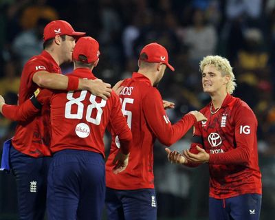 Jacob Bethell dismantles Sri Lanka tail to deliver T20 series clean sweep for England