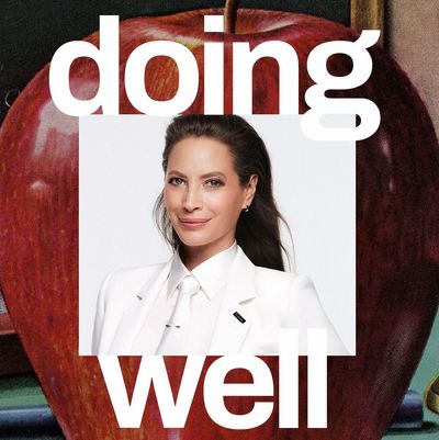 Christy Turlington's Best Wellness Advice? Put Down Your Phone and Meditate