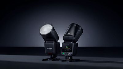 New Godox V1 Mid camera flash: compact professional lighting for “fast-paced shoots”