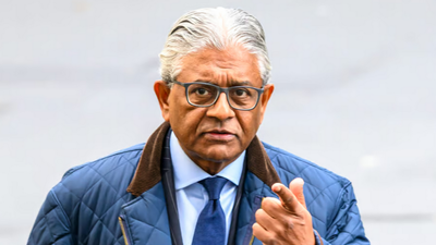 Indian-origin restaurant owner Vikas Nath caught spiking woman’s drink at UK club; staff swap glass before calling police