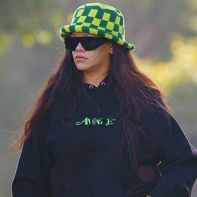 Rihanna Trades Her Baggy L.A. Cool-Girl Jeans for Parisians' Favorite Denim Trend