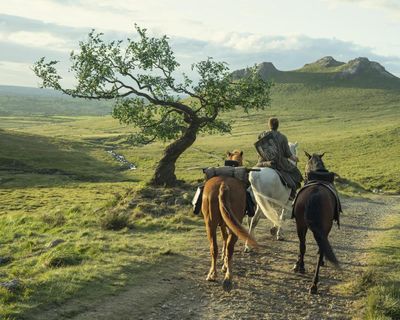 The Guide #228: Against ​my ​better ​judgment​,​ A Knight of the Seven Kingdoms ​has ​me ​back in Westeros