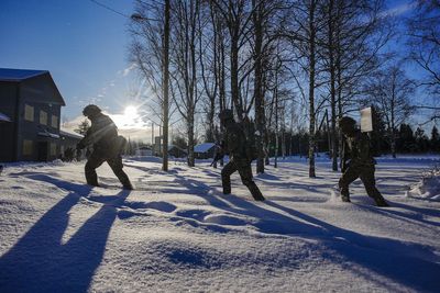 British soldiers carry out crucial exercise near Russian border