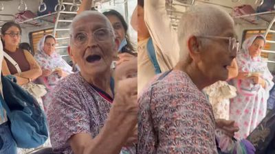 At 89, she’s selling bracelets on Mumbai locals and her reason will leave you teary-eyed