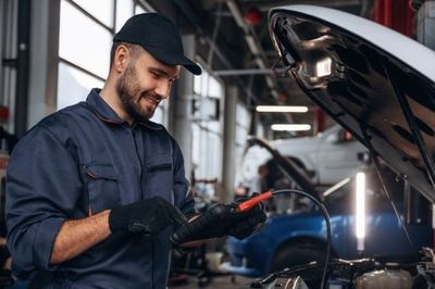 Mechanics Warn: A Cheap Gas Station Additive Is Damaging Engines