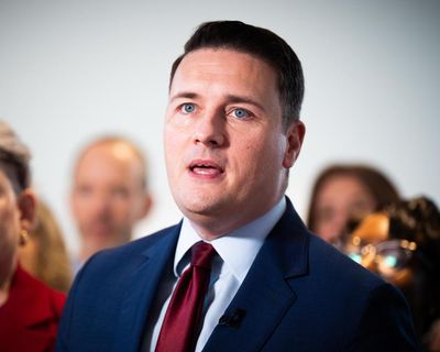 Wes Streeting to offer resident doctors bigger pay rise to end dispute