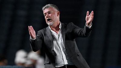 'Jekyll and Hyde': Sydney eye breakthrough Auckland win