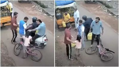 Strangers save little girl choking on chewing gum: Viral video winning hearts online