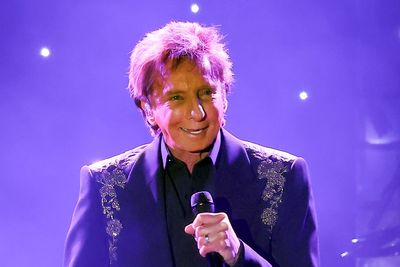 Barry Manilow postpones Las Vegas shows to ‘stay focused on healing’ after cancer surgery