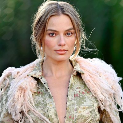 Margot Robbie's Archival John Galliano 'Wuthering Heights' Coat Has As Much History As the Story