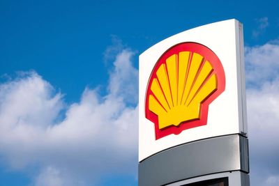 Shell profits slump by more than a fifth amid oil price rout