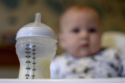 Dozens of children suffer toxin poisoning symptoms following baby formula recall