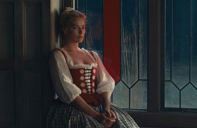 Wuthering Heights costumes 'aren't historically accurate'