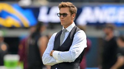 Bill Simmons Rips Tom Brady for Saying He’s Not Rooting for Patriots in Super Bowl LX