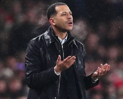 Liam Rosenior accuses Arsenal of lack of respect after disruption to Chelsea warm-up