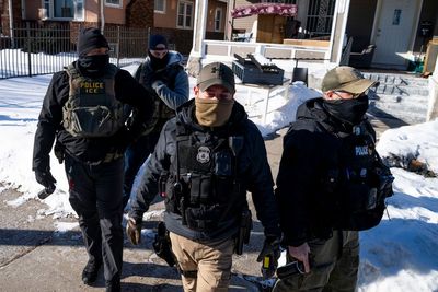 ‘Definitely not working smarter’: Thousands of ICE agents join forum to complain about their jobs, report says