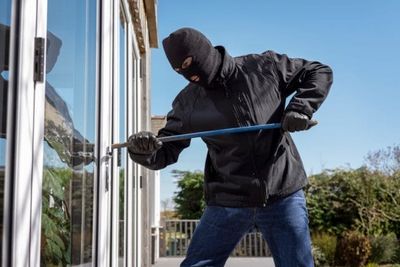 Stop Doing These 5 Things — They’re Why Criminals Pick Your House First