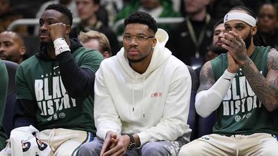 Report: Bucks Won’t Move Giannis Antetokounmpo Before NBA Trade Deadline