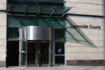 Striking criminal barristers need to meet me halfway, says Long