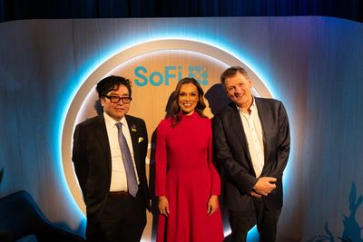 Top analyst Tom Lee on gold's black swan risk: Elon Musk becoming 'the new central bank'