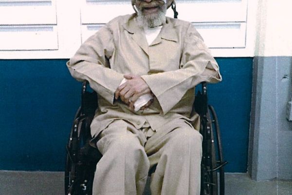 Alabama sets execution for man in auto parts store customer’s death