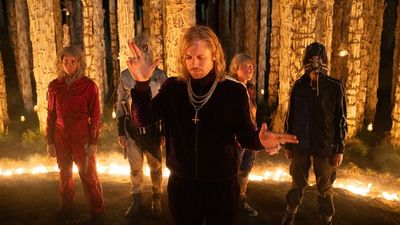 28 Years Later: The Bone Temple has been pulled from theaters after a significant box office drop, and fans are asking Sony to "give it more time!"