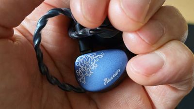 Kiwi Ears Cadenza II: The new GOAT of budget earphones?