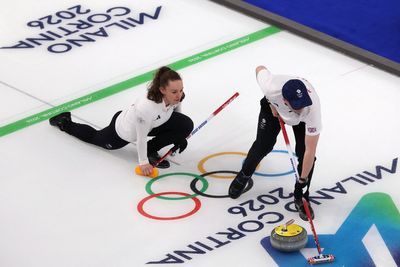 Perfect start for Team GB in mixed doubles curling