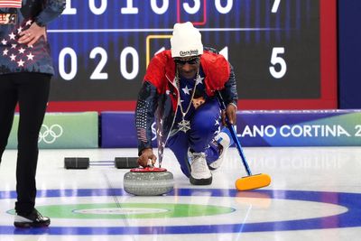 USA ‘honorary coach’ Snoop Dogg requests selfie with British curlers at Winter Olympics