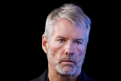 Bitcoin whales and ETFs are baling out of the market; UBS warns: ‘Crypto is not an asset’