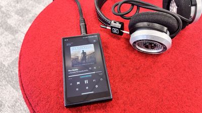 I used an affordable portable music player for two weeks: here are 3 things I liked and 3 that I didn't