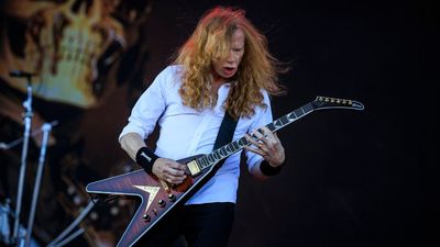 “It's not that I don't want to stay, it's that my hands are betraying me”: Dave Mustaine says his hand problems are forcing him to end Megadeth
