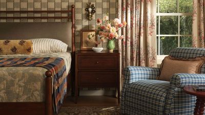 Unexpectedly, This Once-Dated Lighting Style Is the Only Switch I’m Making to Refresh My Cozy Cottage Bedroom in 2026