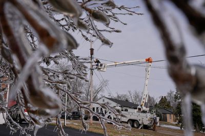 Energy chief Wright says orders empowering coal plants helped keep lights on during winter storm