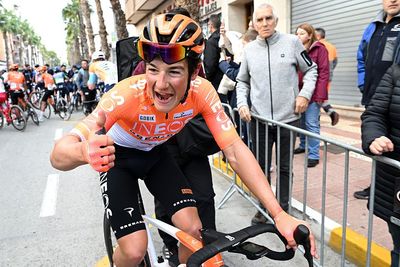Volta a la Comunitat Valenciana: Andrew August blasts to debut pro victory on stage 3 ahead of Ådne Holter