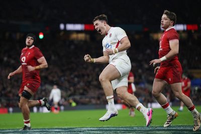 England v Wales live: Arundell grabs hat-trick as hosts thrash hopeless Six Nations rivals