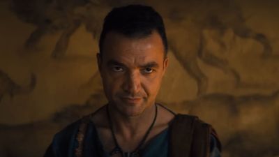 'Spartacus: House Of Ashur' Ending: How That Shocking, History-Changing Death Sets The Stage For Season 2