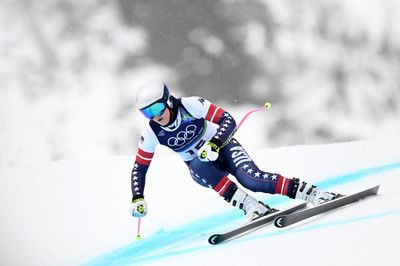 Lindsey Vonn airlifted off mountain after horror crash at Winter Olympics