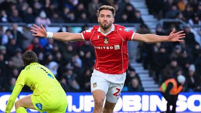 How Wrexham’s Upcoming Fixtures Compare to Playoff Rivals