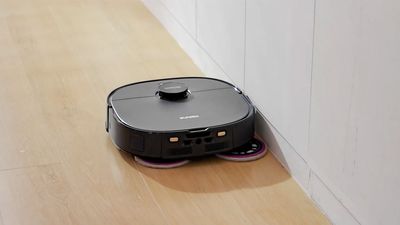 I tried Eureka's J15 Pro Ultra in my home, and its fancy anti- tangle brush is the only thing I need