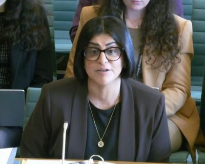 300,000 children face 10-year wait for settled status under UK plans, says IPPR