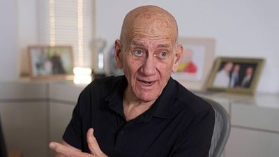 Israeli policy in West Bank 'close to ethnic cleansing', says Ehud Olmert