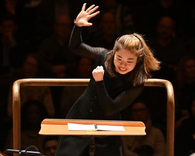 LSO / Chan / Stankiewicz review – Matthews’s oboe concerto is dense and dynamic