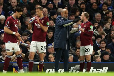 Nuno Espirito Santo reveals worrying West Ham injury update ahead of Manchester United clash